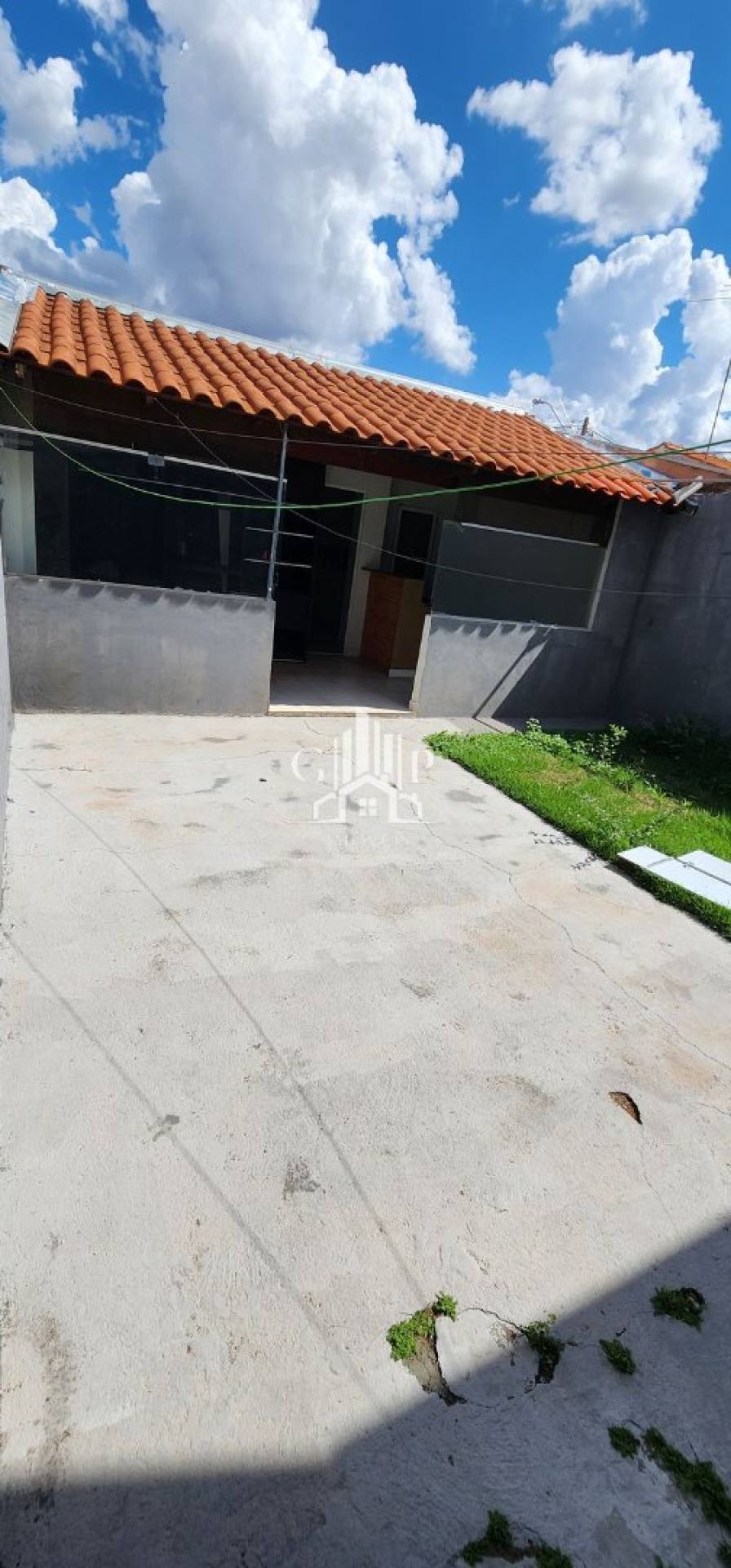 Casa de Condomínio à Venda com 2 quartos, 1 banheiros 1 vaga por R$: 285.000,00