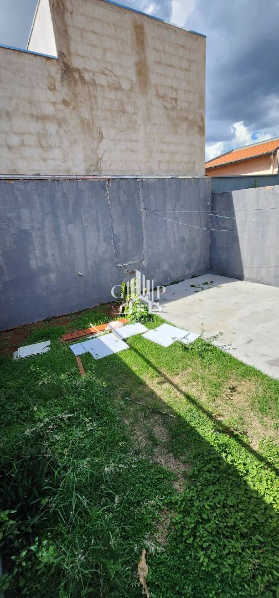 Casa de Condomínio à Venda com 2 quartos, 1 banheiros 1 vaga por R$: 285.000,00