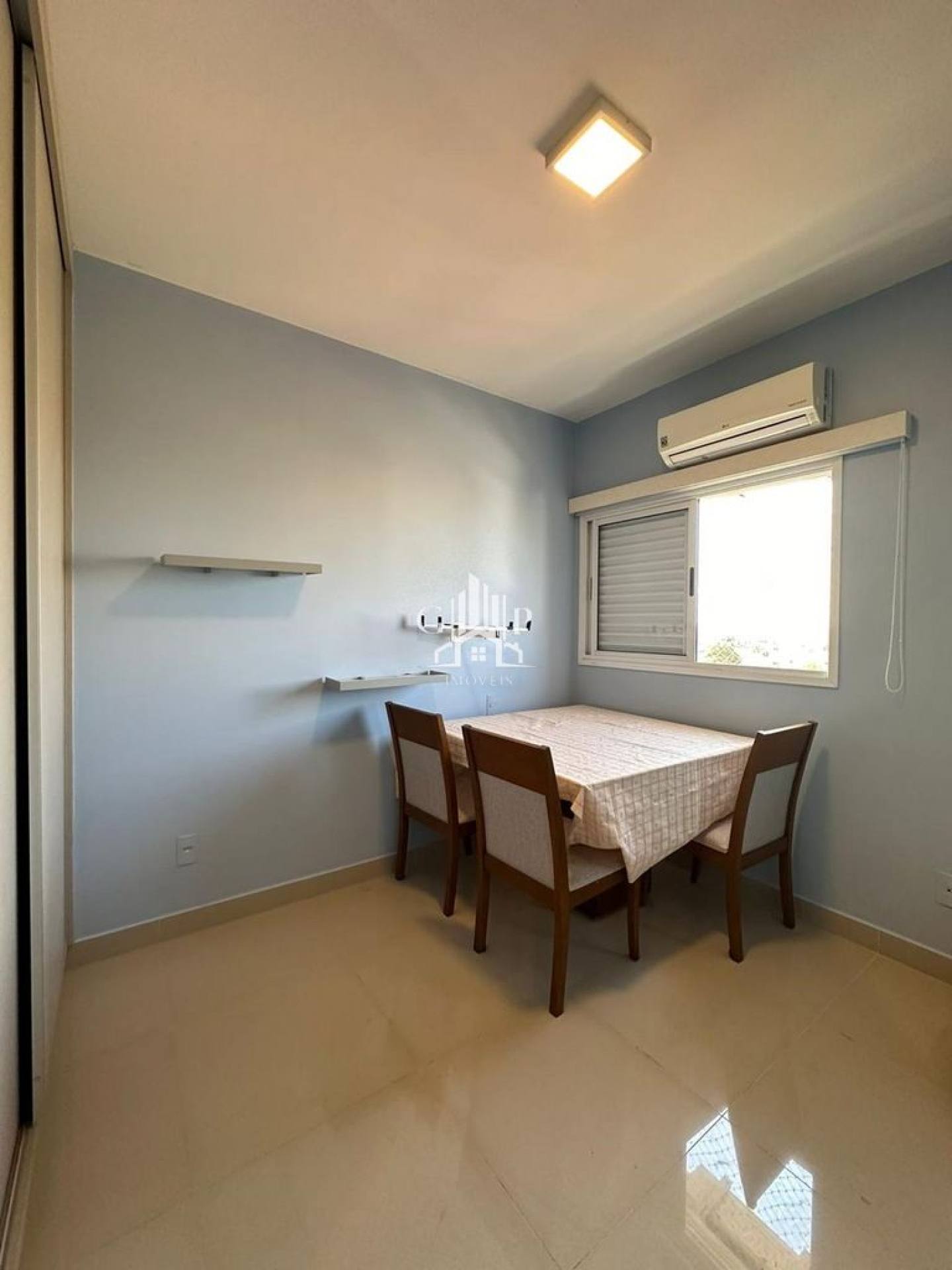 Lindo apartamento de 03 quartos no bairro Santa Maria