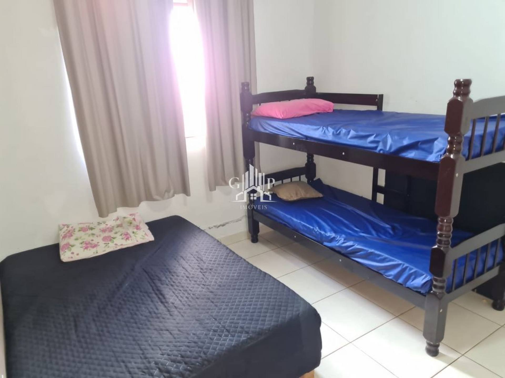 Casa Comercial Para Alugar com 2 quartos no bairro Jardim Maracanã em Uberaba
