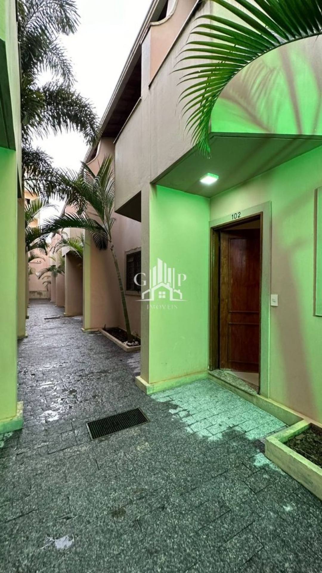 Apartamento Duplex Para Vender com 2 quartos no bairro Escolha um bairro... em Uberaba