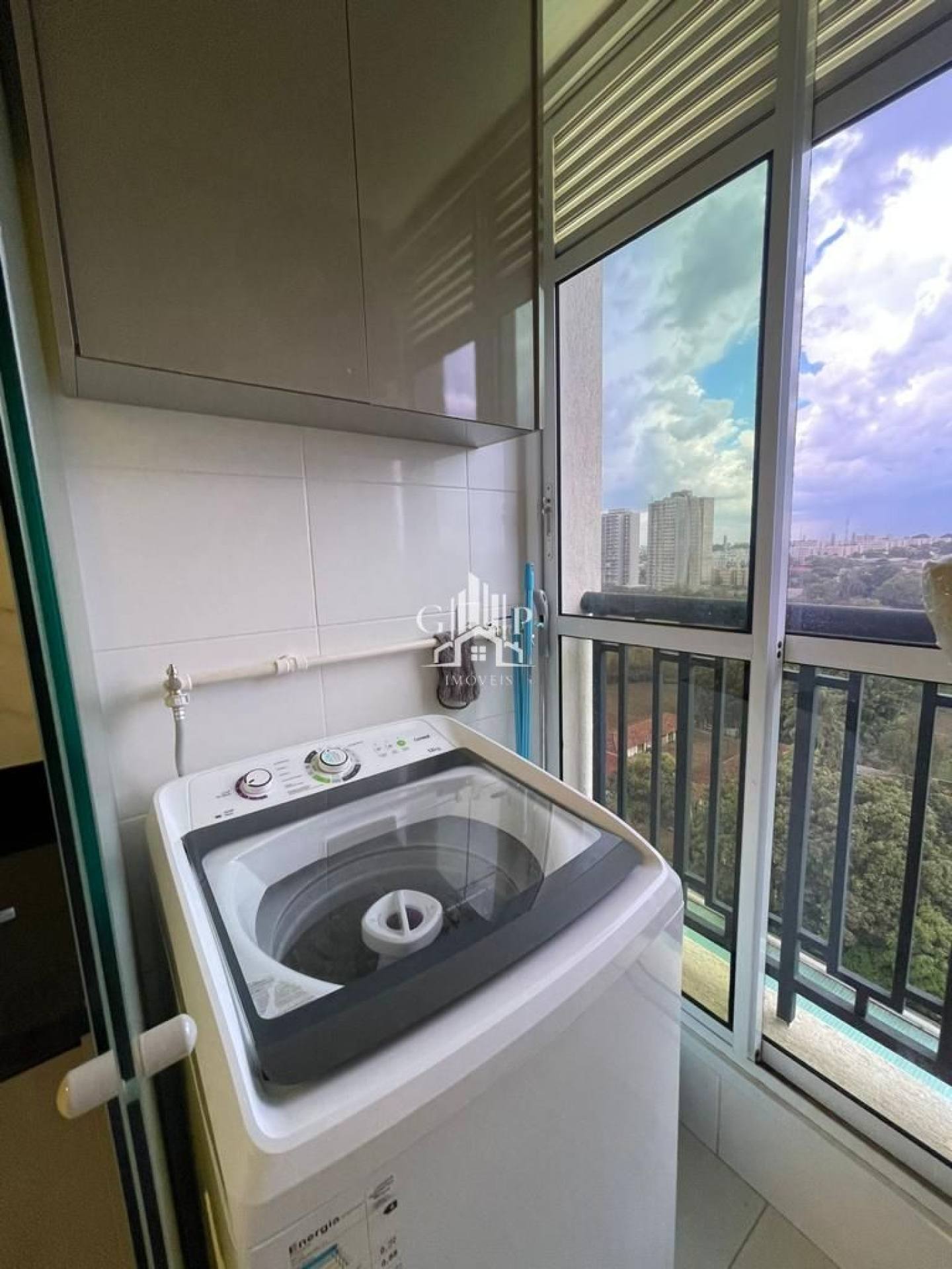 Lindo apartamento próximo ao Parque das Acácias de 02 quartos, sendo 1 suíte