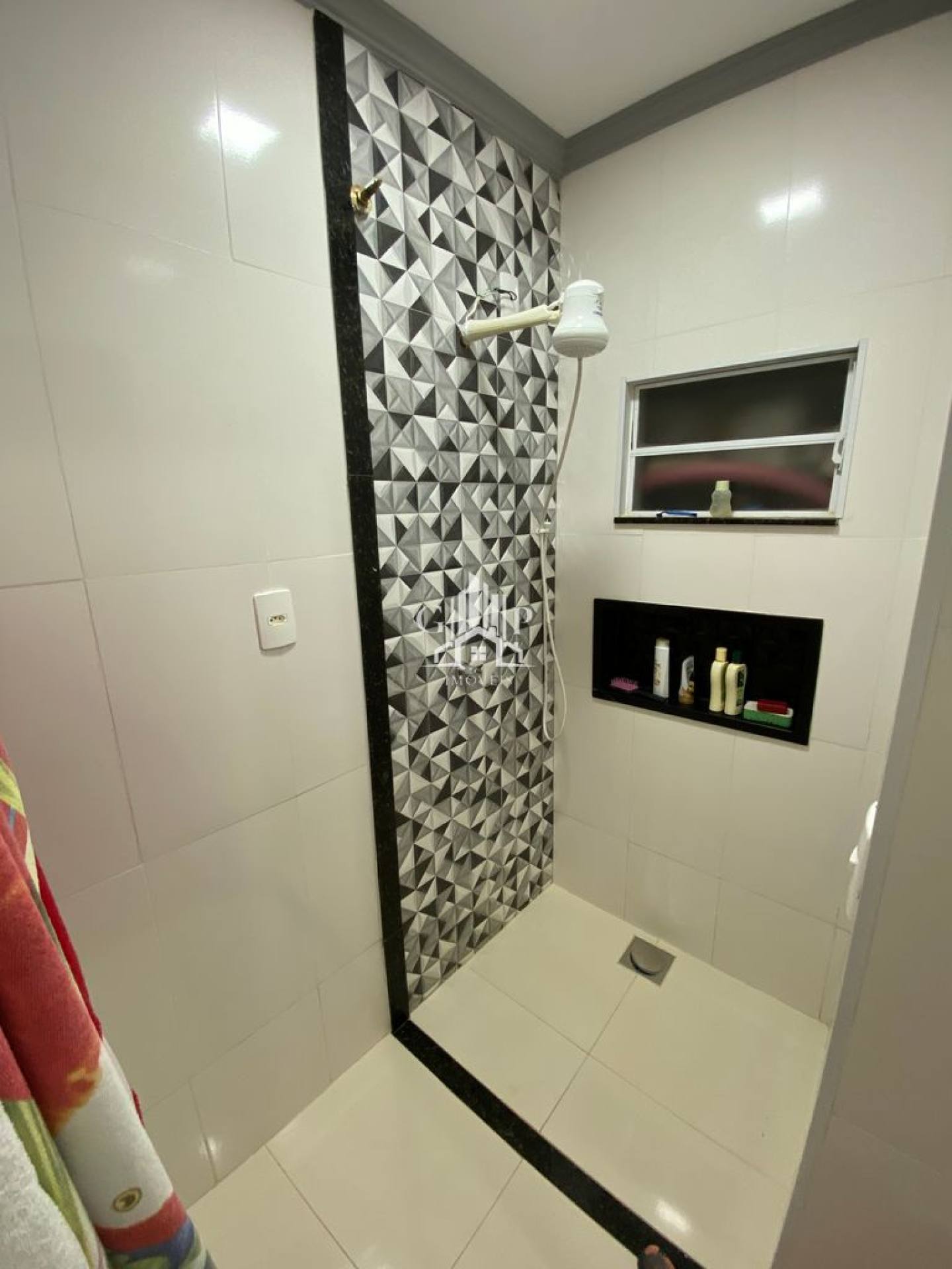 Casa no bairro Bom Retiro, com 4 quartos, sendo 2 suítes