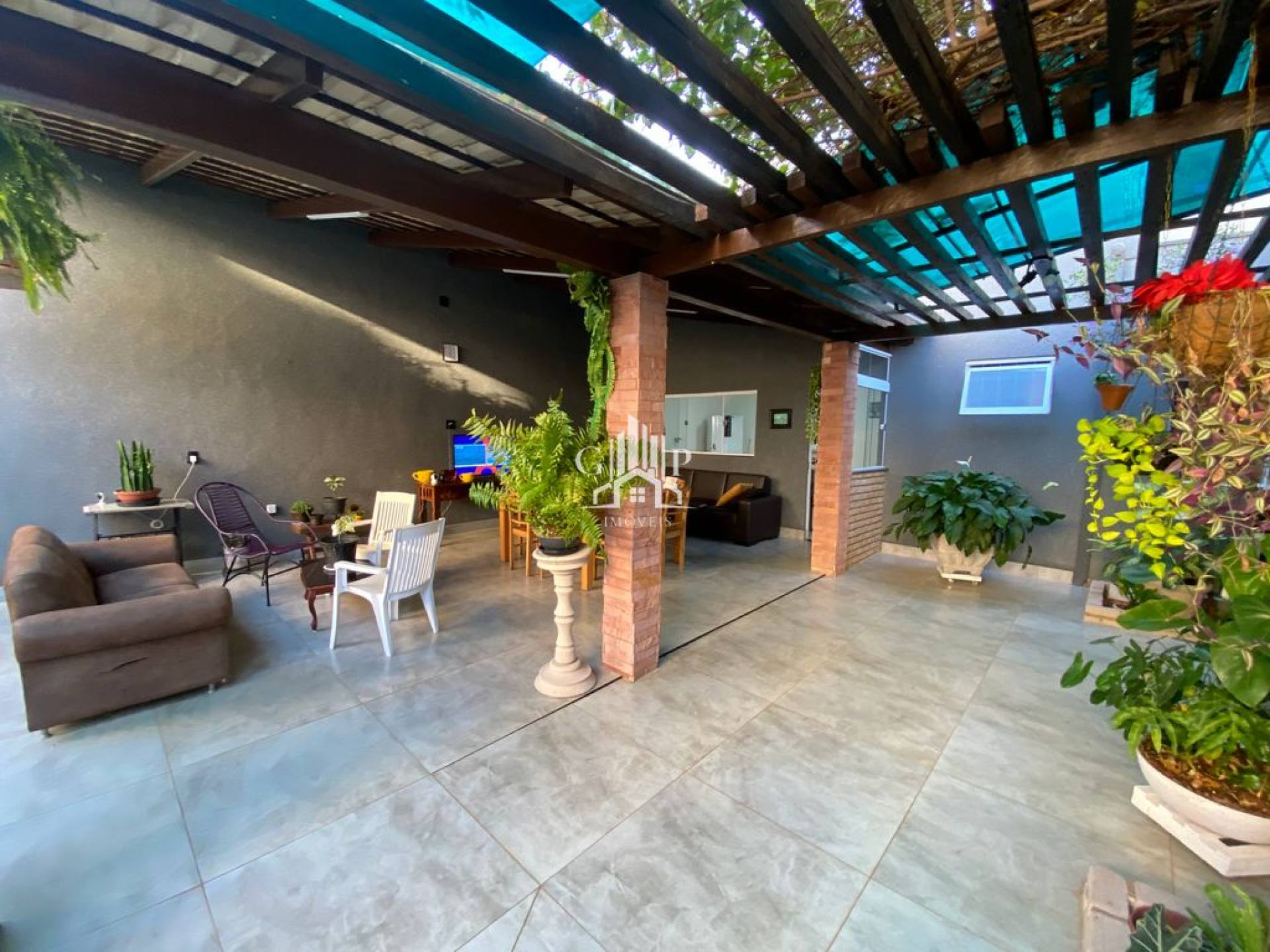 Casa no bairro Bom Retiro, com 4 quartos, sendo 2 suítes