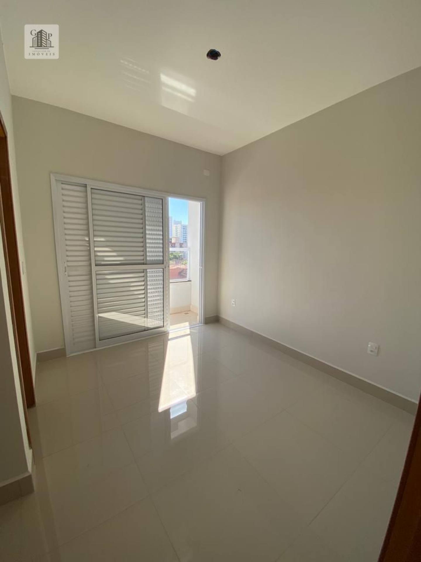 Apartamento a 500 metros da UFTM a venda, com 02 quartos sendo 01 suíte