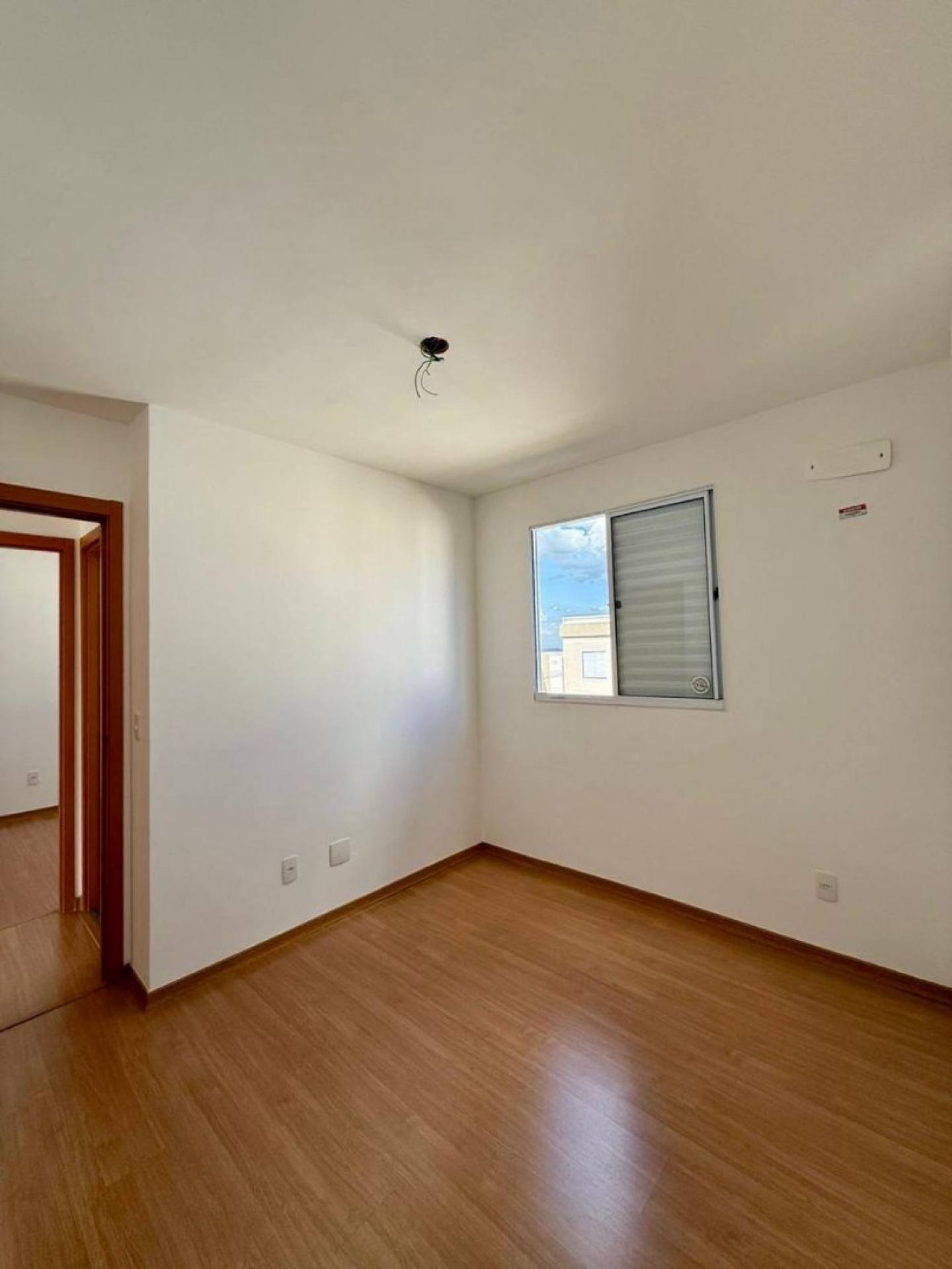 Apartamento novo, nunca habitado, com 2 quartos e 1 banheiro no bairro Recreio dos Bandeirantes