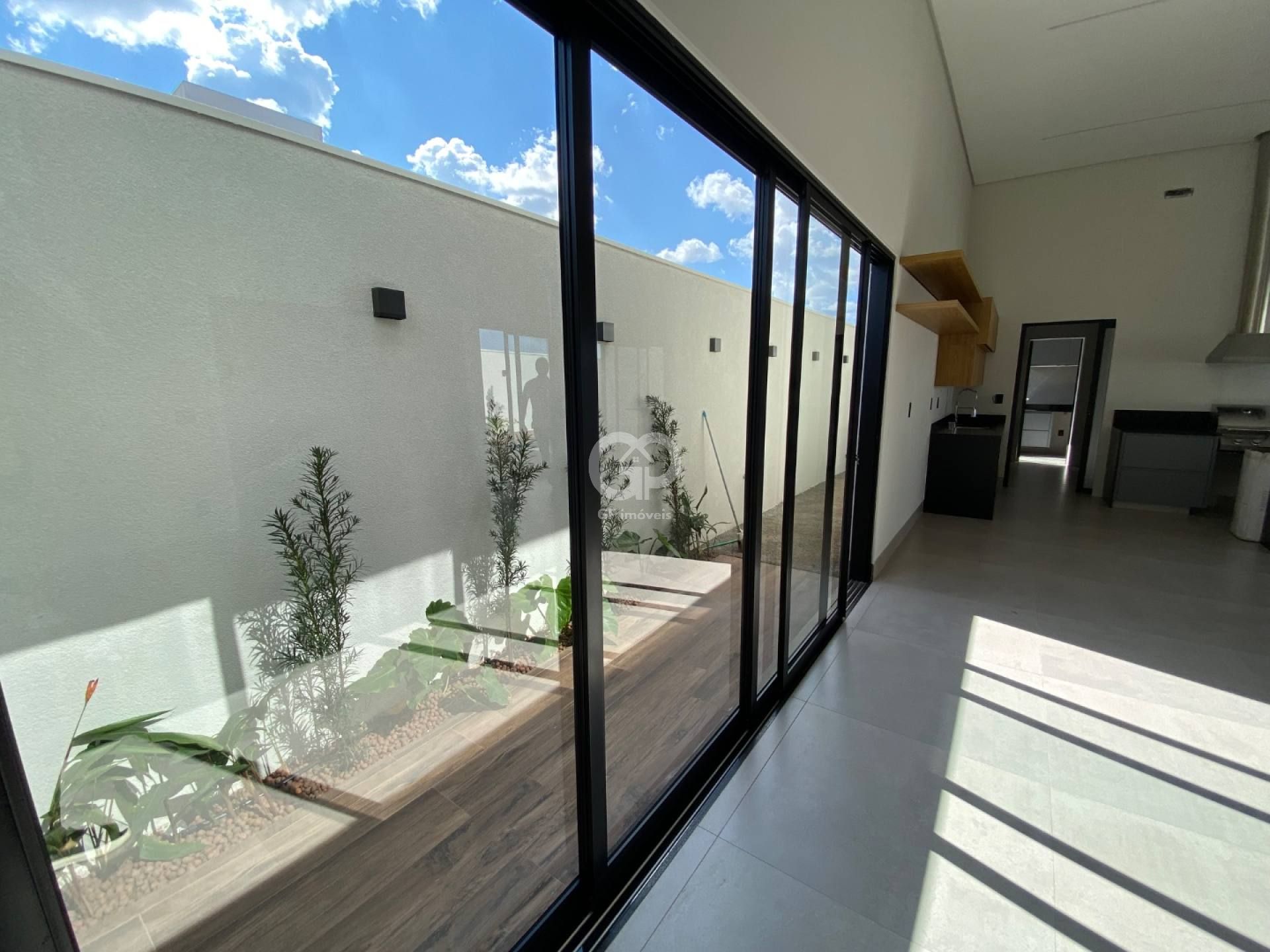 Casa de 4 suítes para locação no Damha Residencial Uberaba III