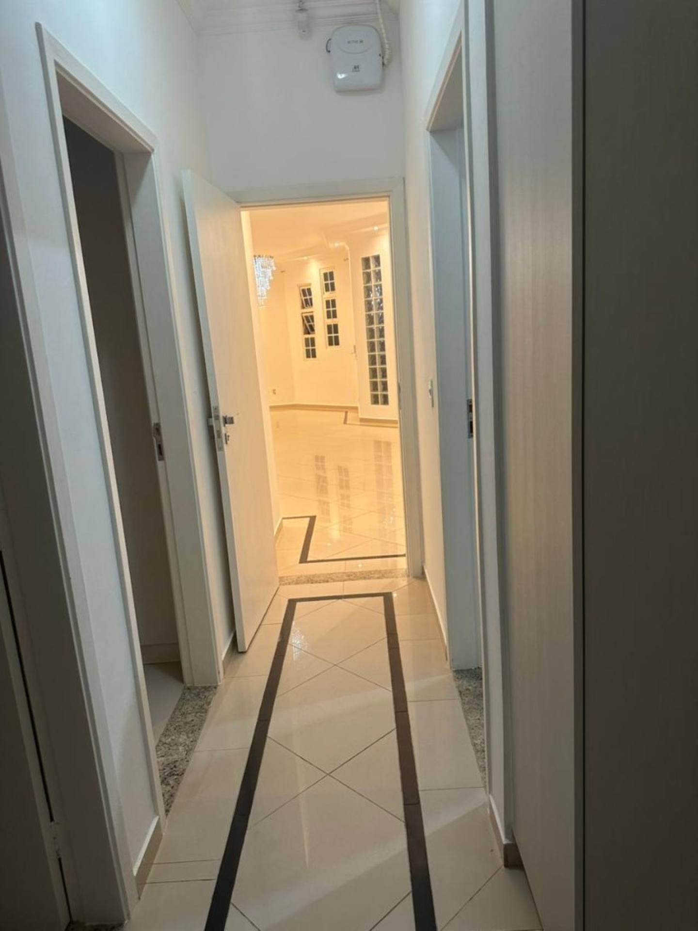 Casa Para Alugar com 4 quartos 2 suítes no bairro Estados Unidos em Uberaba