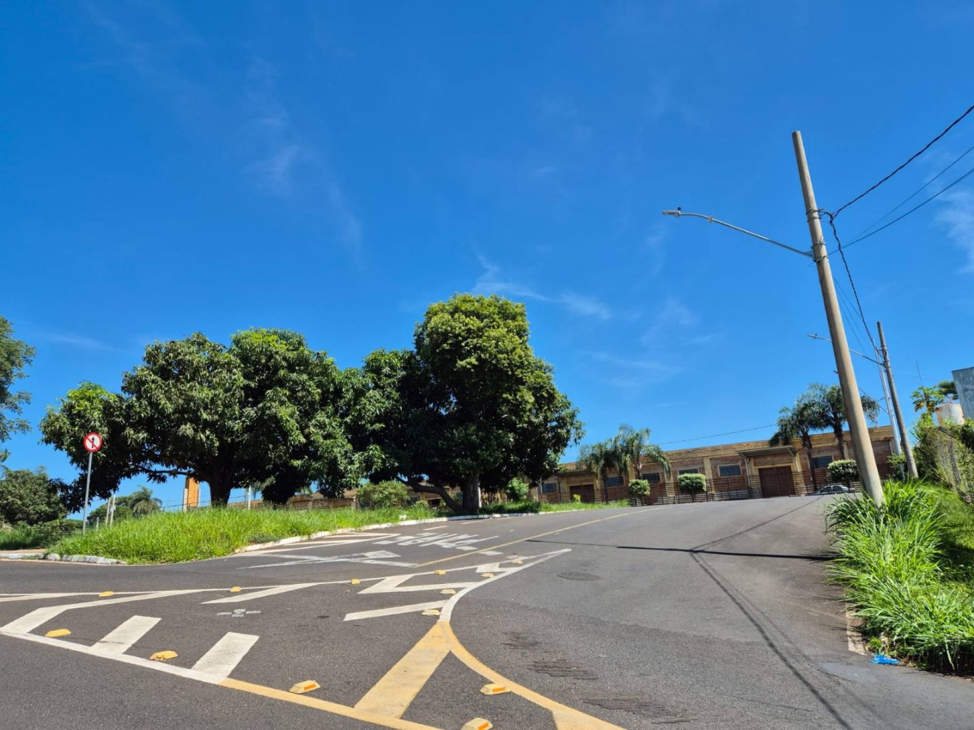 Terreno de 437m² para venda na Praça da Estação