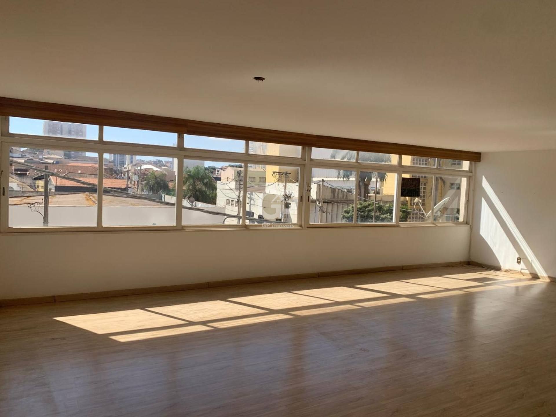 Apartamento Para Alugar com 3 quartos 2 suítes na área central de Uberaba