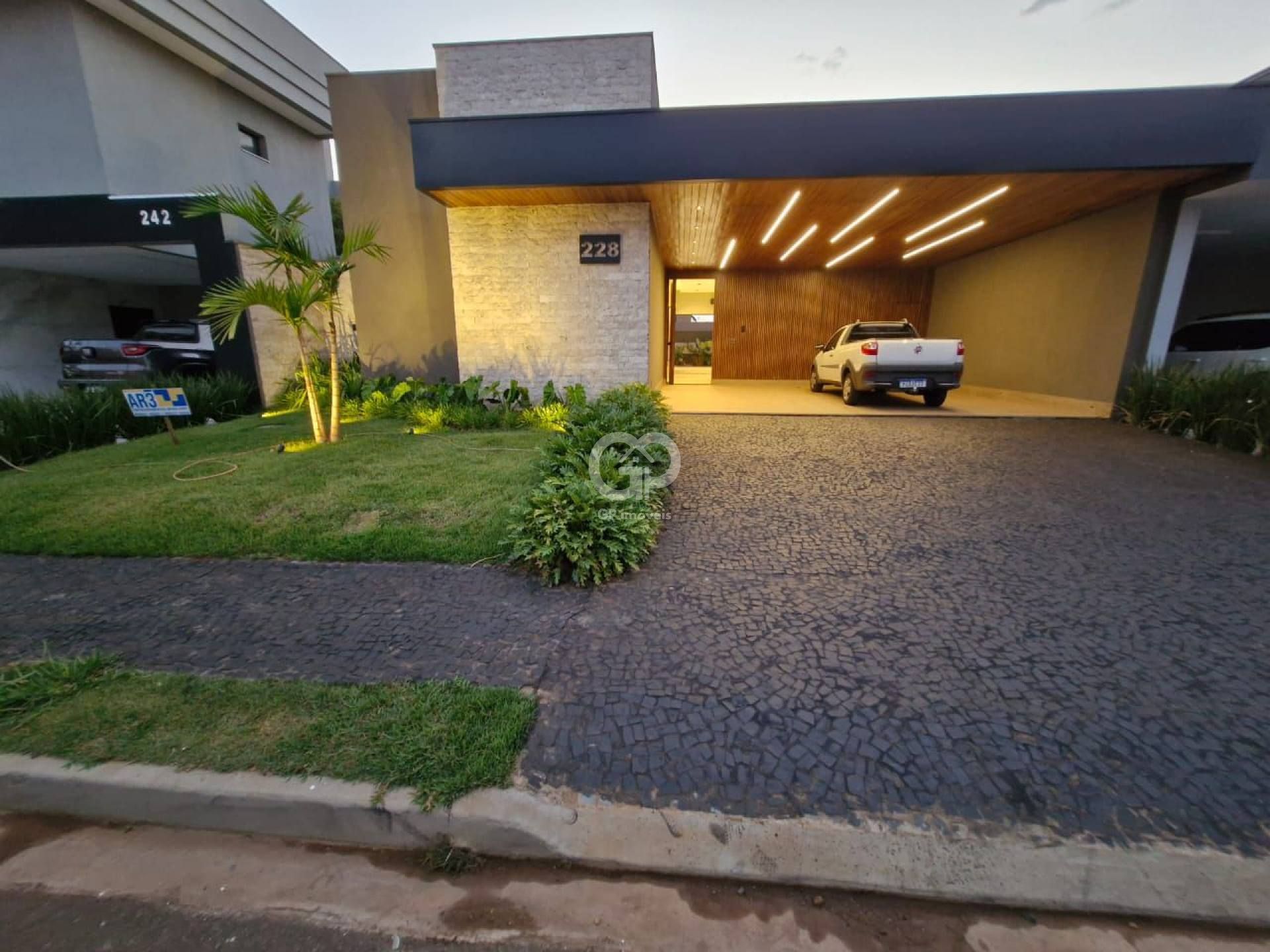 Casa 3 suítes no Condomínio Damha I