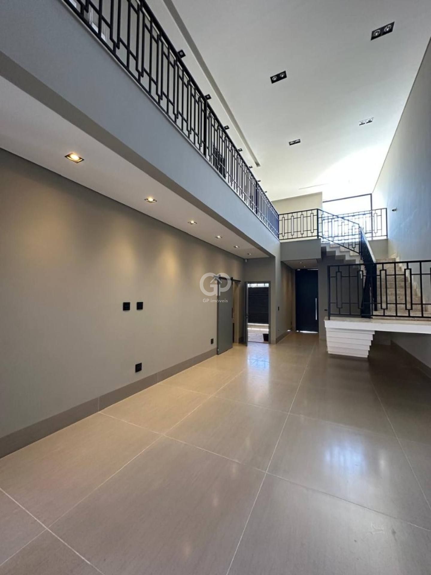 Casa Para Vender com 4 quartos 4 suítes no bairro Laranjeiras