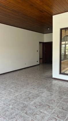 Casa jardim satélite 3 dorms