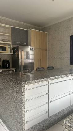 Casa 3 dorms Jd. América