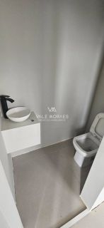 Casa Térrea em Condomínio - Reserva Aruanã - Loteamento Floresta - 3 Suítes - 174m².