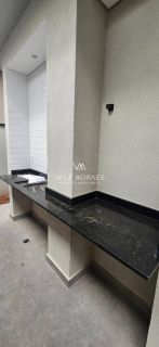 Casa Térrea em Condomínio - Reserva Aruanã - Loteamento Floresta - 3 Suítes - 174m².