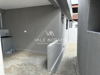 Casa Comercial e Residencial - Jardim Satélite - 3 Dormitórios - 90m².