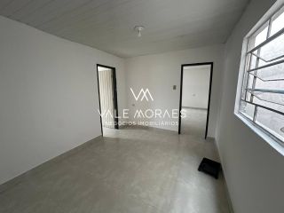 Casa Comercial e Residencial - Jardim Satélite - 3 Dormitórios - 90m².