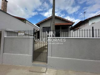 Casa Comercial e Residencial - Jardim Satélite - 3 Dormitórios - 90m².