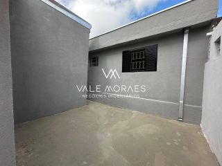 Casa Comercial e Residencial - Jardim Satélite - 3 Dormitórios - 90m².