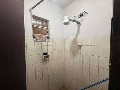Casa com 4 Dormitórios, 2 Suítes e Garagem para 6 Carros no Jardim Portugal