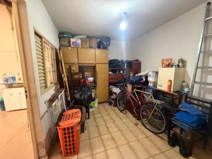Casa com 4 Dormitórios, 2 Suítes e Garagem para 6 Carros no Jardim Portugal