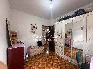 Casa Térrea com 4 Dormitórios, 2 Suítes e 6 Vagas em Excelente Localização