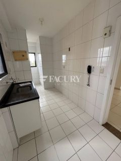 Apartamento com 3/4 sendo 1 suíte e varanda na Farolândia - Aracaju/SE