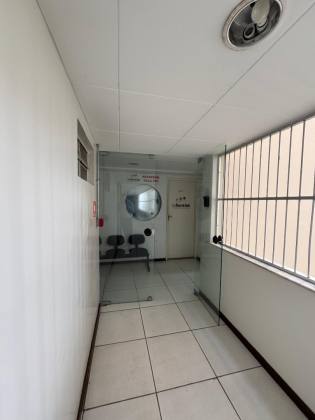 4 Salas à venda no Edifício Oviedo Teixeira