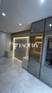 APARTAMENTO NOVO E REFORMADO EM FRENTE AO MAR.