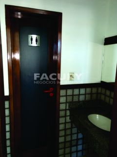 Prédio Comercial com 3 pavimentos e piso reforçado