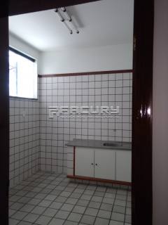 Prédio Comercial com 3 pavimentos e piso reforçado