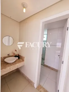 Casa no Cond. Costa Marina com 4/4 e 2 suítes