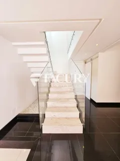 Casa no Cond. Costa Marina com 4/4 e 2 suítes