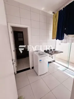 Casa no Cond. Costa Marina com 4/4 e 2 suítes