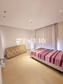 Casa no Cond. Costa Marina com 4/4 e 2 suítes