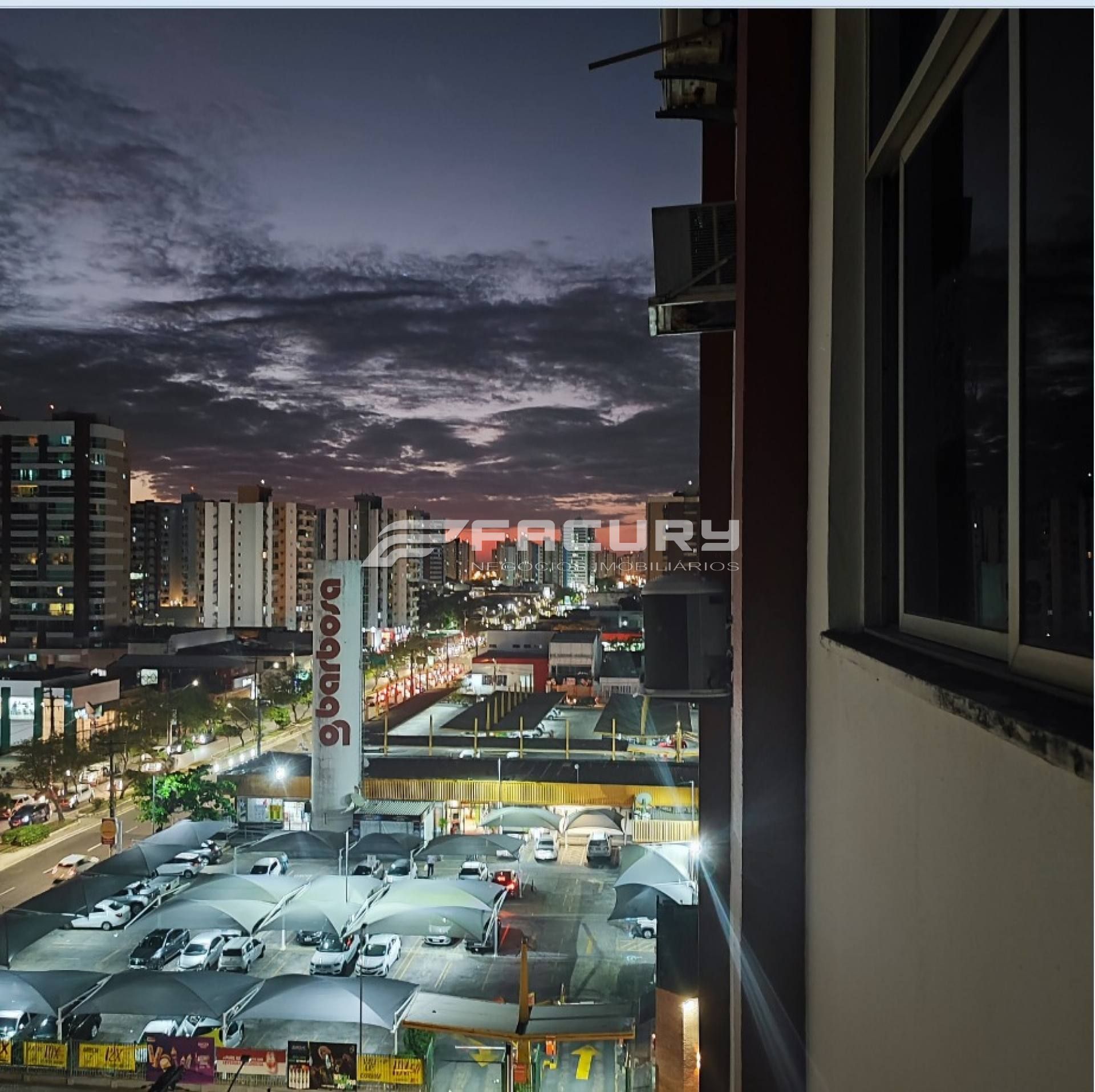 Apartamento 119m² reformado com 3/4 sendo 1 suíte e dce, bairro 13 de julho