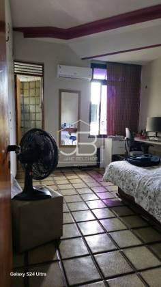 Apartamento em excelente localização com 4 quartos e 3 suítes no Meireles, Fortaleza-CE: 208m² e 4 vagas de garagem!
