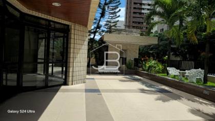 Apartamento em excelente localização com 4 quartos e 3 suítes no Meireles, Fortaleza-CE: 208m² e 4 vagas de garagem!