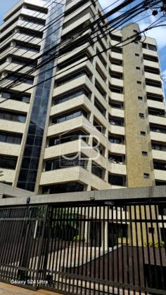 Apartamento em excelente localização com 4 quartos e 3 suítes no Meireles, Fortaleza-CE: 208m² e 4 vagas de garagem!