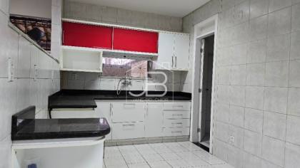 Imperdível: Casa de 5 quartos no Papicu, Fortaleza-CE, com 340m² de área e 8 vagas de garagem!