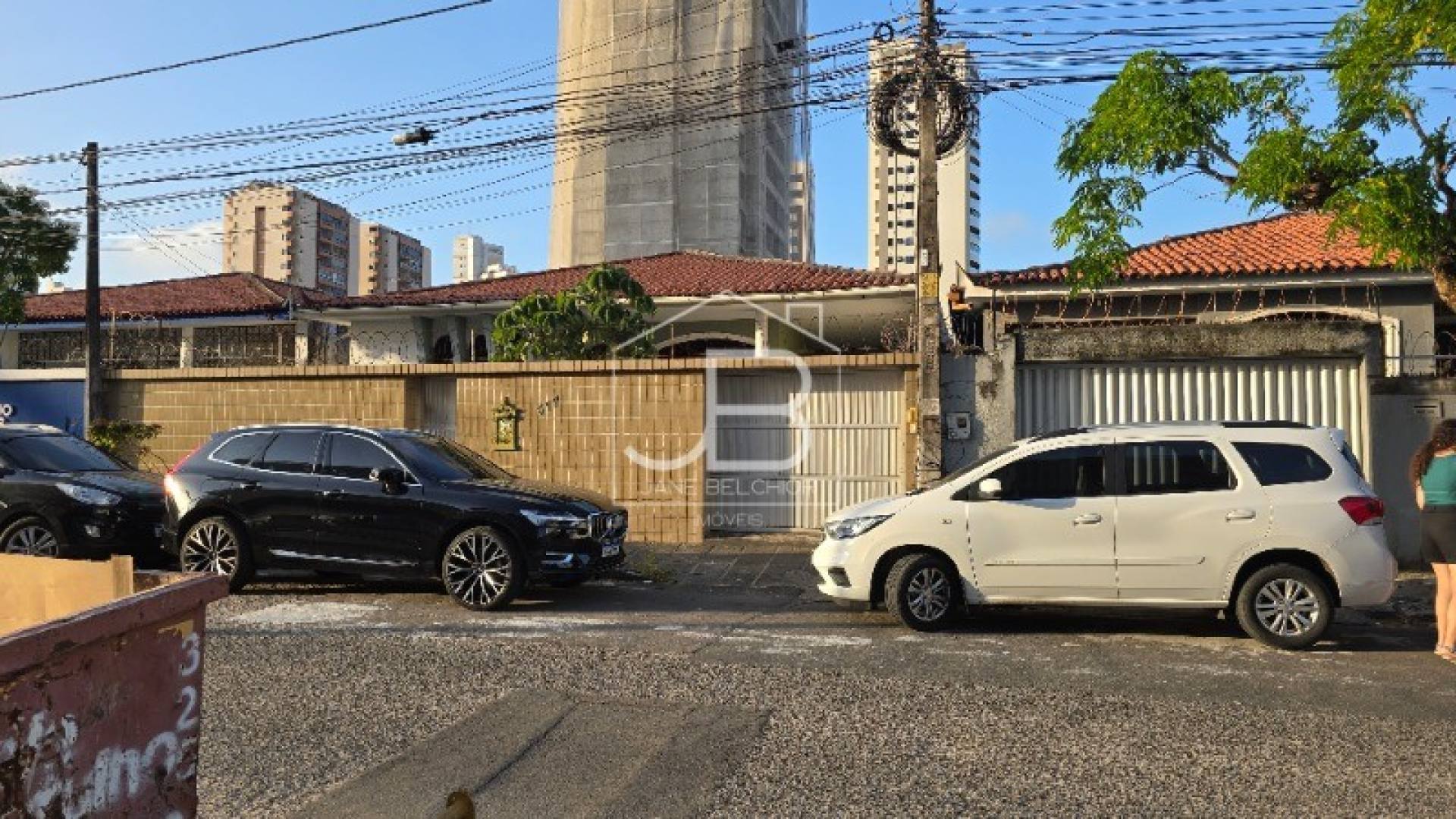 Imperdível Casa Comercial à Venda em Dionisio Torres, Fortaleza-CE: 3 Quartos, 2 Suítes, 2 Salas, 2 Vagas, 349,32m²!