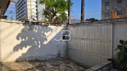 Imperdível Casa Comercial à Venda em Dionisio Torres, Fortaleza-CE: 3 Quartos, 2 Suítes, 2 Salas, 2 Vagas, 349,32m²!