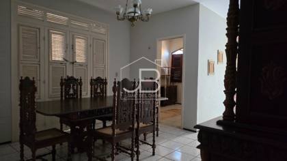 Imperdível Casa Comercial à Venda em Dionisio Torres, Fortaleza-CE: 3 Quartos, 2 Suítes, 2 Salas, 2 Vagas, 349,32m²!