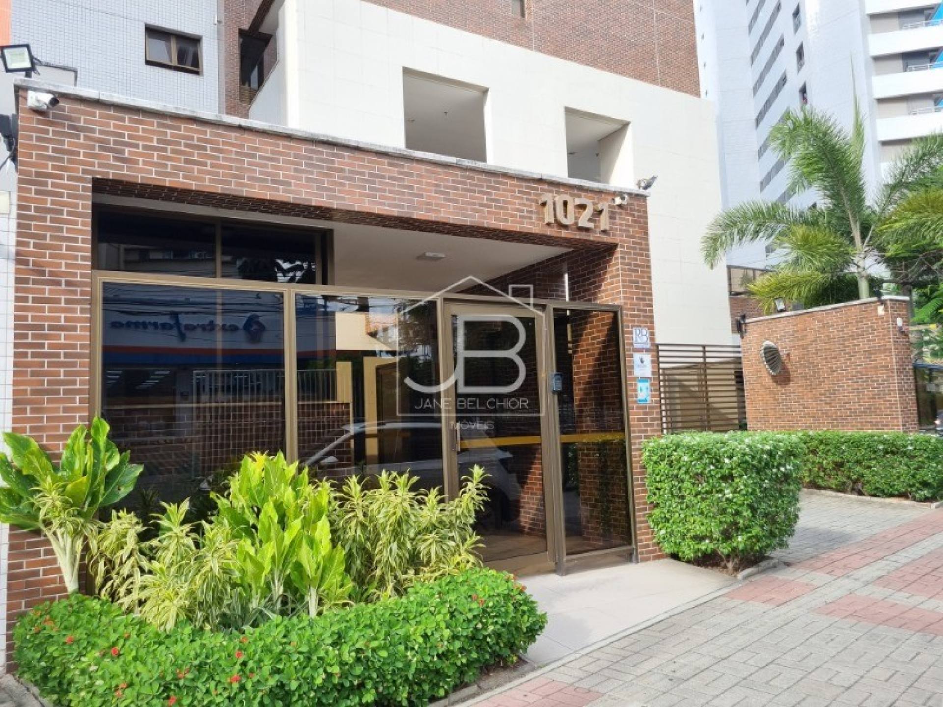 Imperdível apartamento à venda em Fortaleza-CE, no bairro Cocó, com 3 quartos, 3 suítes, 2 salas, 2 vagas e 92m²!