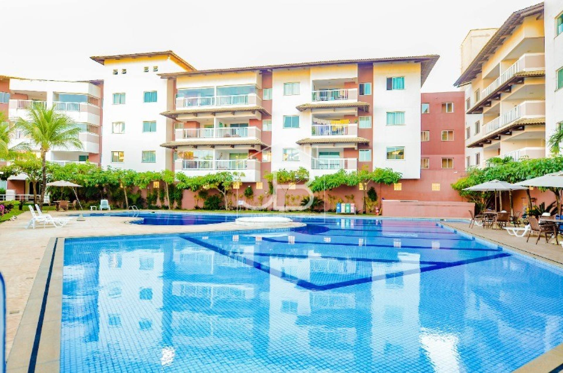 Apartamento de 3 quartos com suíte e 2 vagas no Porto das Dunas em Aquiraz-CE: seu novo lar espera por você!