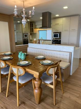 Apartamento Para Vender com 3 quartos 2 suítes no bairro Centro em Eusébio