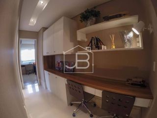 Apartamento Para Vender com 3 quartos 3 suítes no bairro coco em Fortaleza