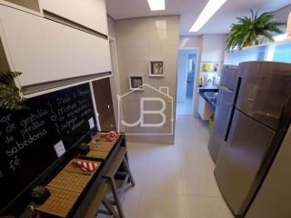 Apartamento Para Vender com 3 quartos 3 suítes no bairro coco em Fortaleza