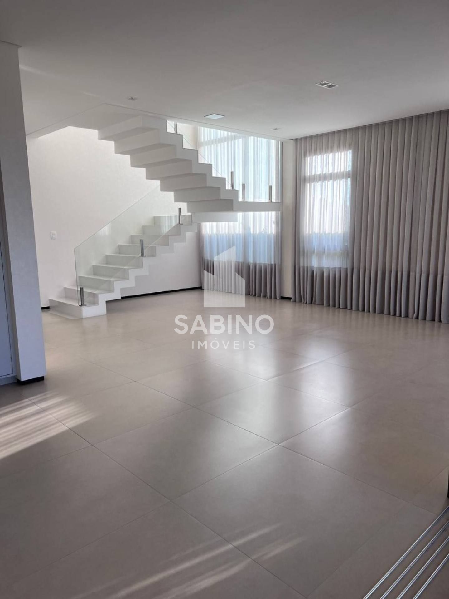 Sobrado a venda  Alphaville 1